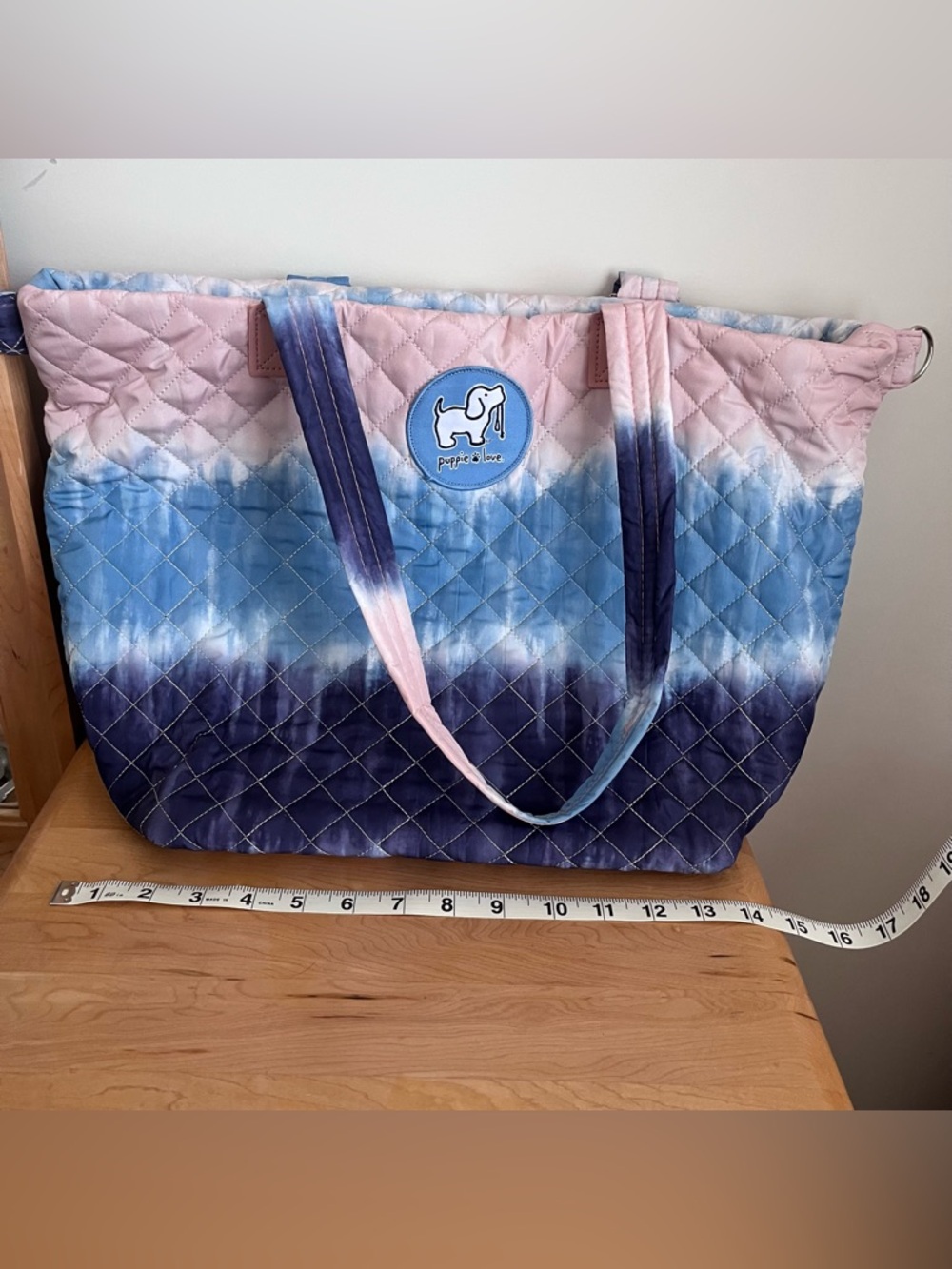 puppie love tie-dye quilted tote bag - Picture 2 of 10